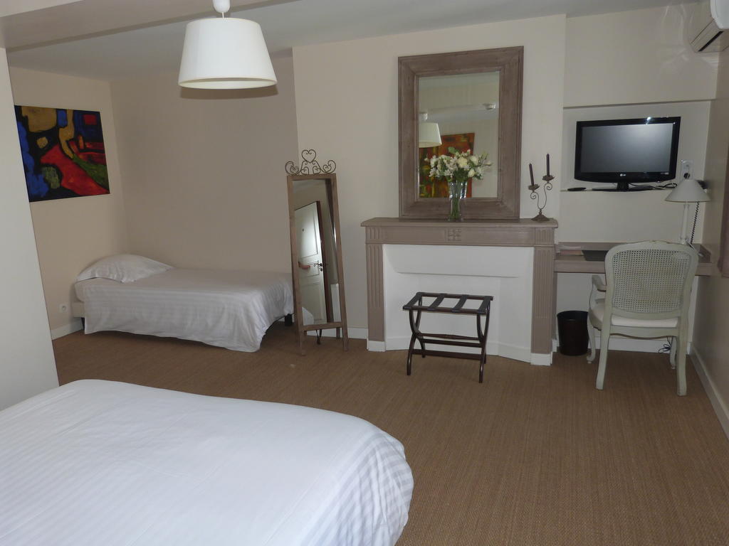 Hotel La Closeraie Sully-sur-Loire Zimmer foto