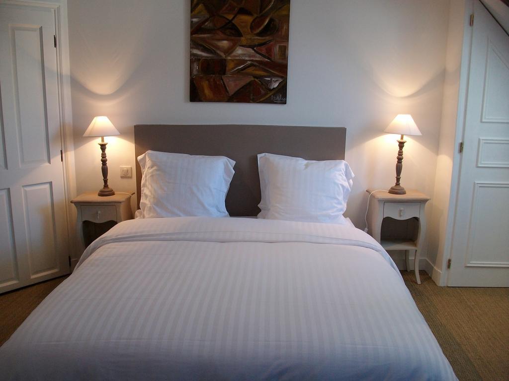 Hotel La Closeraie Sully-sur-Loire Zimmer foto